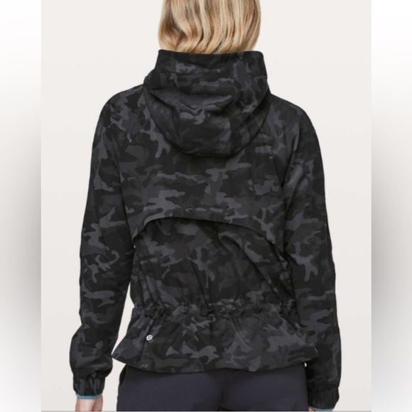 Lululemon Women's Black/Green  Camouflage Jacket Size 8 - Picture 2 of 13